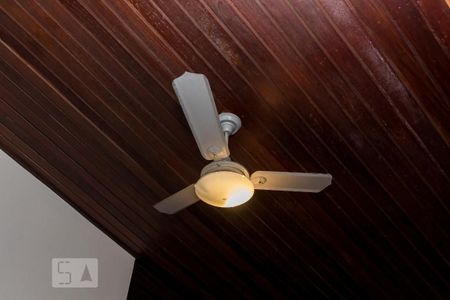 Casa para alugar com 150m², 3 quartos e 2 vagas Casa para alugar com 150m², 3 quartos e 2 vagasSuíte