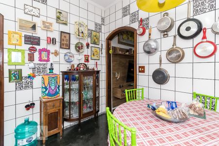 Casa para alugar com 150m², 3 quartos e 2 vagas Casa para alugar com 150m², 3 quartos e 2 vagasCozinha