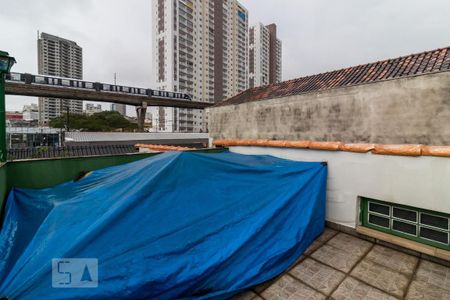 Casa para alugar com 150m², 3 quartos e 2 vagas Casa para alugar com 150m², 3 quartos e 2 vagasTerraço