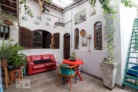 Casa para alugar com 150m², 3 quartos e 2 vagas Casa para alugar com 150m², 3 quartos e 2 vagasQuintal