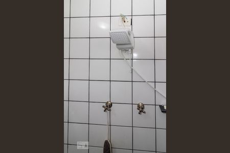 Casa para alugar com 150m², 3 quartos e 2 vagas Casa para alugar com 150m², 3 quartos e 2 vagasChuveiro