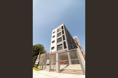 Apartamento à venda com 100m², 3 quartos e 1 vaga Apartamento à venda com 100m², 3 quartos e 1 vagaFachada