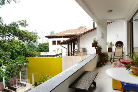Casa à venda com 450m², 3 quartos e 2 vagasVaranda da Sala