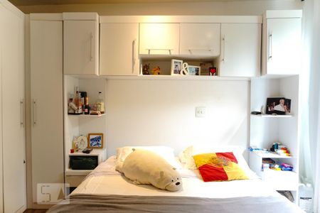 Casa à venda com 450m², 3 quartos e 2 vagasQuarto