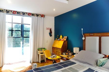 Casa à venda com 450m², 3 quartos e 2 vagasSuíte 1