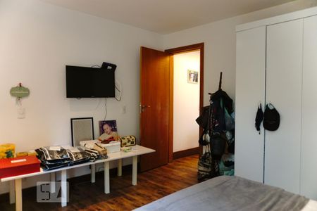 Casa à venda com 450m², 3 quartos e 2 vagasQuarto