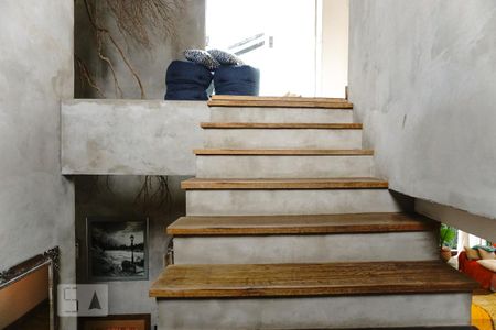 Casa à venda com 450m², 3 quartos e 2 vagasHall da Escada