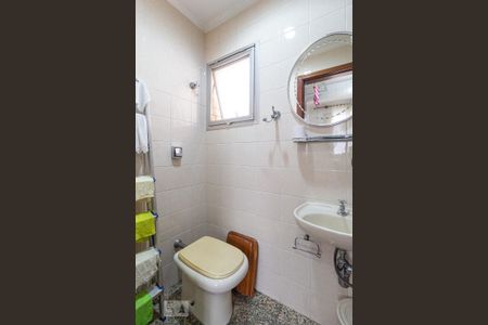 Apartamento à venda com 165m², 3 quartos e 2 vagasBanheiro de Serviço