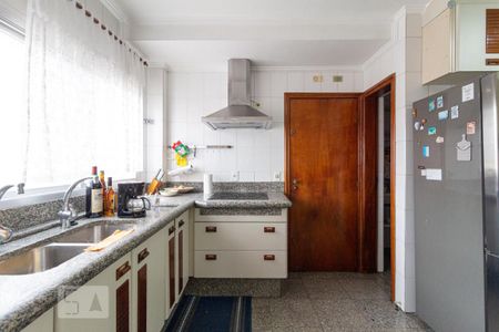 Apartamento à venda com 165m², 3 quartos e 2 vagasCozinha