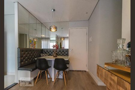 Sala de apartamento à venda com 2 quartos, 53m² em Vila Mimosa, Campinas
