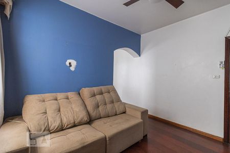 Sala de Apartamento com 2 quartos, 85m² Petrópolis
