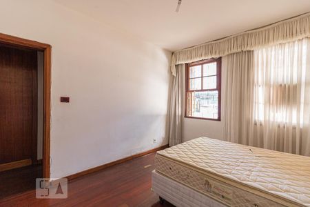 Quarto 1 de apartamento à venda com 2 quartos, 85m² em Petrópolis, Porto Alegre
