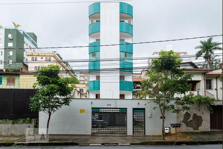Apartamento para alugar com 70m², 2 quartos e 1 vagaFachada