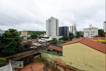 Vista da Sala de apartamento para alugar com 2 quartos, 70m² em Indaiá, Belo Horizonte