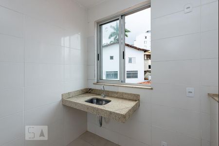 Apartamento para alugar com 70m², 2 quartos e 1 vagaCozinha