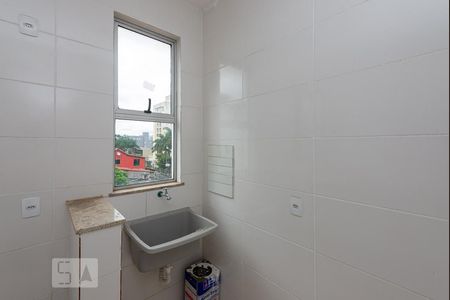 Apartamento para alugar com 70m², 2 quartos e 1 vagaÁrea de Serviço