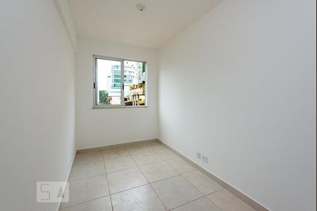 Sala de apartamento para alugar com 2 quartos, 70m² em Indaiá, Belo Horizonte