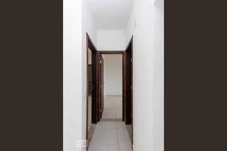 Corredor de apartamento para alugar com 2 quartos, 70m² em Indaiá, Belo Horizonte