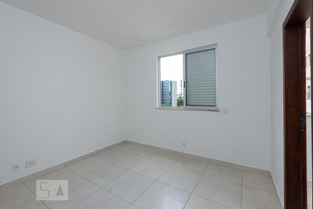 Apartamento para alugar com 70m², 2 quartos e 1 vagaSuíte 1
