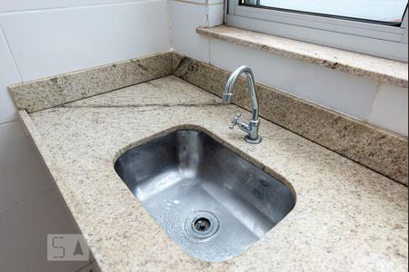 Apartamento para alugar com 70m², 2 quartos e 1 vagaCozinha - Torneira