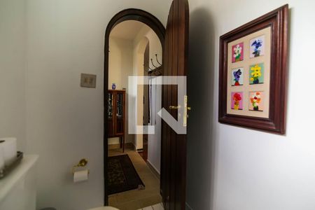 Casa à venda com 530m², 4 quartos e 4 vagas Casa à venda com 530m², 4 quartos e 4 vagasLavabo