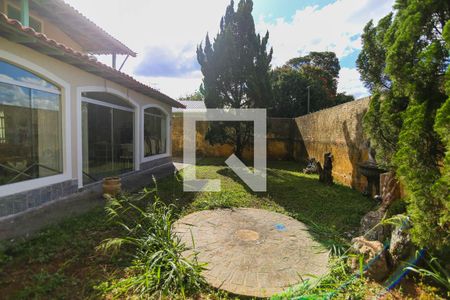 Casa à venda com 530m², 4 quartos e 4 vagas Casa à venda com 530m², 4 quartos e 4 vagasÁrea Externa