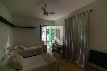 Casa à venda com 530m², 4 quartos e 4 vagas Casa à venda com 530m², 4 quartos e 4 vagasSuíte 2