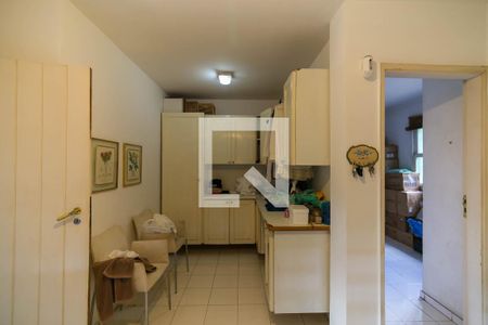 Casa à venda com 530m², 4 quartos e 4 vagas Casa à venda com 530m², 4 quartos e 4 vagasCopa