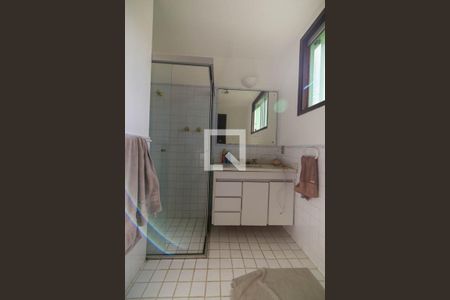 Casa à venda com 530m², 4 quartos e 4 vagas Casa à venda com 530m², 4 quartos e 4 vagasBanheiro Suíte 3