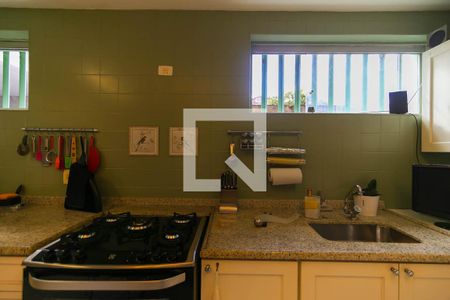 Casa à venda com 530m², 4 quartos e 4 vagas Casa à venda com 530m², 4 quartos e 4 vagasCozinha