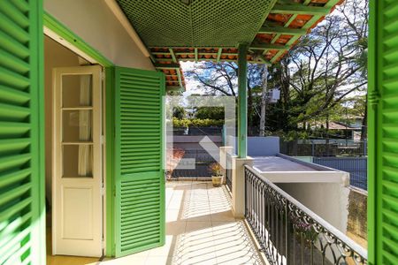 Casa à venda com 530m², 4 quartos e 4 vagas Casa à venda com 530m², 4 quartos e 4 vagasVaranda Suíte 2