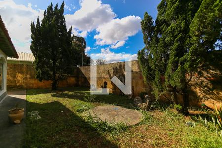 Casa à venda com 530m², 4 quartos e 4 vagas Casa à venda com 530m², 4 quartos e 4 vagasÁrea Externa