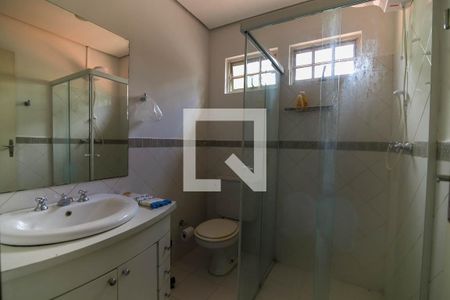 Casa à venda com 530m², 4 quartos e 4 vagas Casa à venda com 530m², 4 quartos e 4 vagasBanheiro Suíte 1