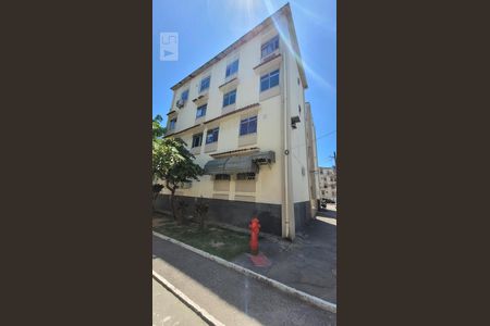 Apartamento para alugar com 43m², 2 quartos e 1 vaga Apartamento para alugar com 43m², 2 quartos e 1 vagaFachada do bloco