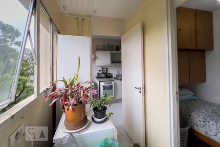 Apartamento à venda com 103m², 3 quartos e 1 vagaÁrea de Serviço