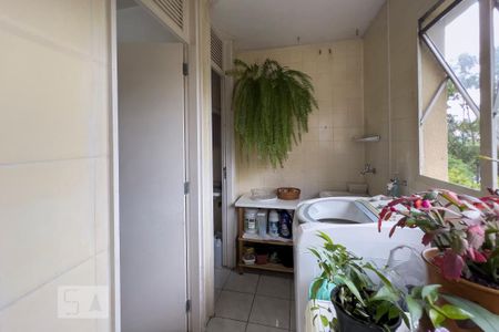 Apartamento à venda com 103m², 3 quartos e 1 vagaÁrea de Serviço