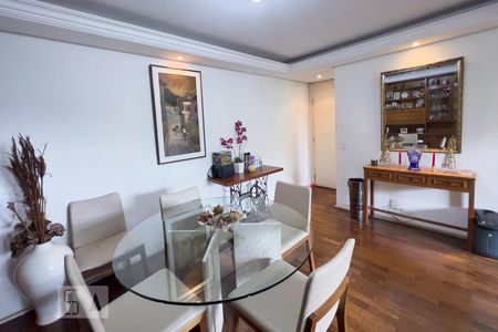 Sala  de apartamento à venda com 3 quartos, 103m² em Vila Olímpia, São Paulo