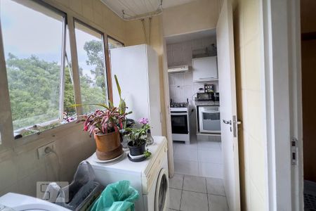 Apartamento à venda com 103m², 3 quartos e 1 vagaÁrea de Serviço