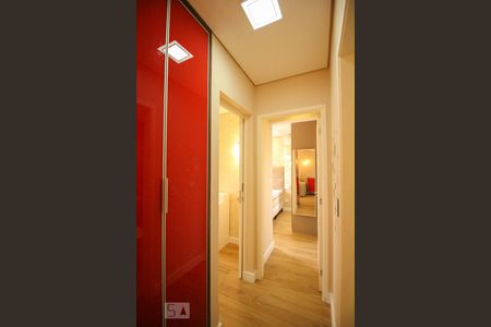 Corredor de apartamento à venda com 2 quartos, 53m² em Jardim das Laranjeiras, São Paulo