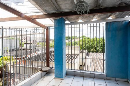 Casa à venda com 177m², 3 quartos e 2 vagas Casa à venda com 177m², 3 quartos e 2 vagasVaranda