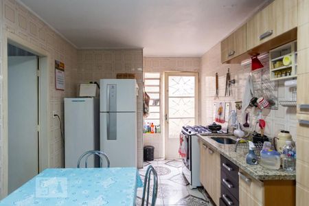 Casa à venda com 177m², 3 quartos e 2 vagas Casa à venda com 177m², 3 quartos e 2 vagasCozinha