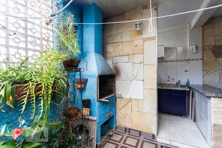 Casa à venda com 177m², 3 quartos e 2 vagas Casa à venda com 177m², 3 quartos e 2 vagasQuintal