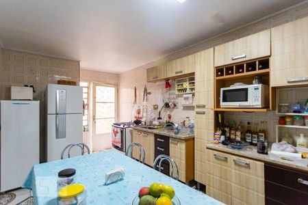 Casa à venda com 177m², 3 quartos e 2 vagas Casa à venda com 177m², 3 quartos e 2 vagasCozinha