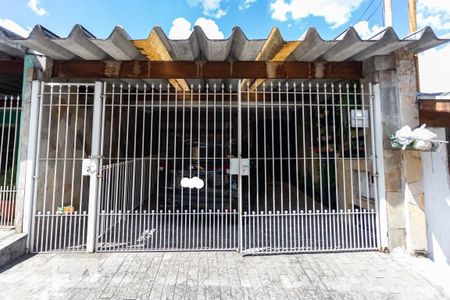 Casa à venda com 177m², 3 quartos e 2 vagas Casa à venda com 177m², 3 quartos e 2 vagasFachada