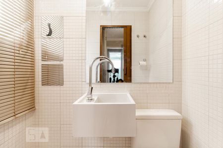 Banheiro Suite de apartamento para alugar com 2 quartos, 65m² em Itaim Bibi, São Paulo