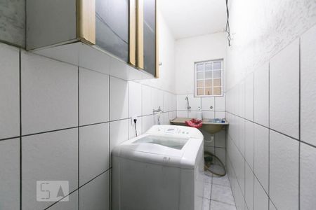 Casa à venda com 249m², 4 quartos e 6 vagas Casa à venda com 249m², 4 quartos e 6 vagasÁrea de Serviço