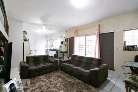 Sala 1 de casa à venda com 4 quartos, 249m² em Cidade Antônio Estêvão de Carvalho, São Paulo