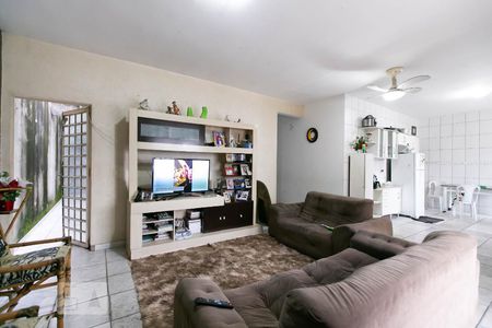 Sala 1 de casa à venda com 4 quartos, 249m² em Cidade Antônio Estêvão de Carvalho, São Paulo