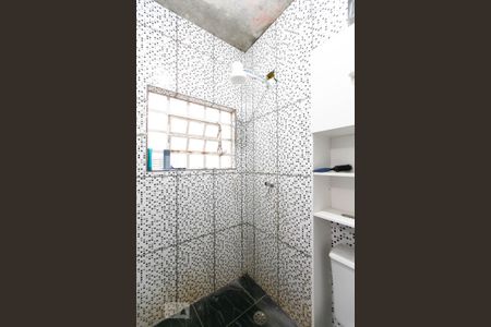 Casa à venda com 249m², 4 quartos e 6 vagas Casa à venda com 249m², 4 quartos e 6 vagasBanheiro 2