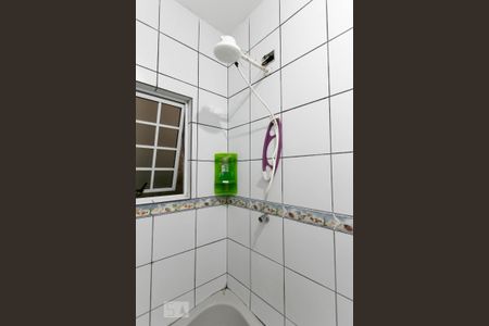 Casa à venda com 249m², 4 quartos e 6 vagas Casa à venda com 249m², 4 quartos e 6 vagasChuveiro